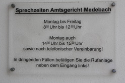 Schild Öffnungszeiten